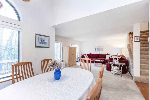 81 Clement Ct 81, Haverhill, MA 01830