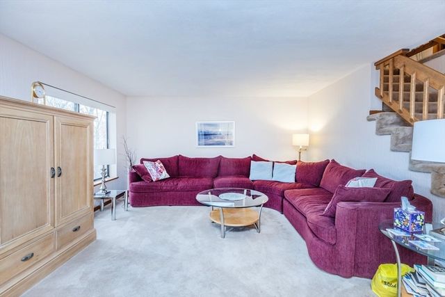 81 Clement Ct 81, Haverhill, MA 01830