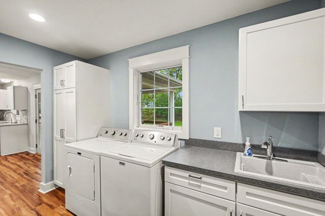 13298 Rich Street, Grand Haven, MI 49417