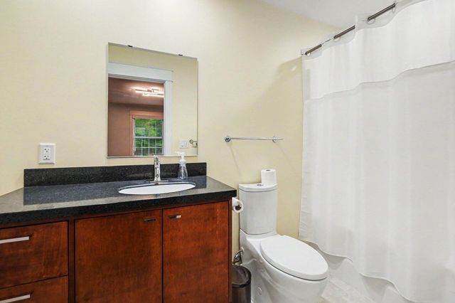 13298 Rich Street, Grand Haven, MI 49417
