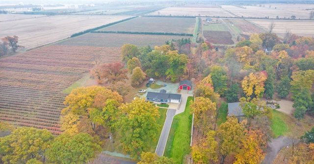 13298 Rich Street, Grand Haven, MI 49417