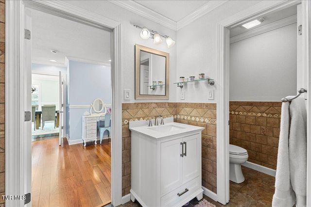 225 Mary Lamons Road, Afton, TN 37616