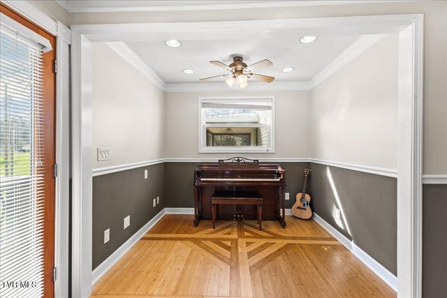 225 Mary Lamons Road, Afton, TN 37616