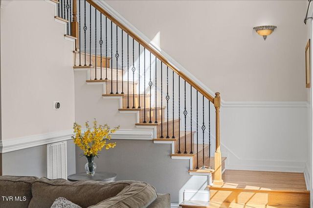 225 Mary Lamons Road, Afton, TN 37616