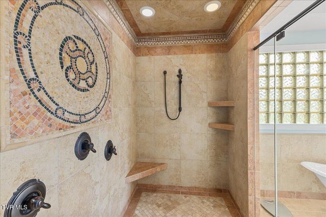 225 Mary Lamons Road, Afton, TN 37616