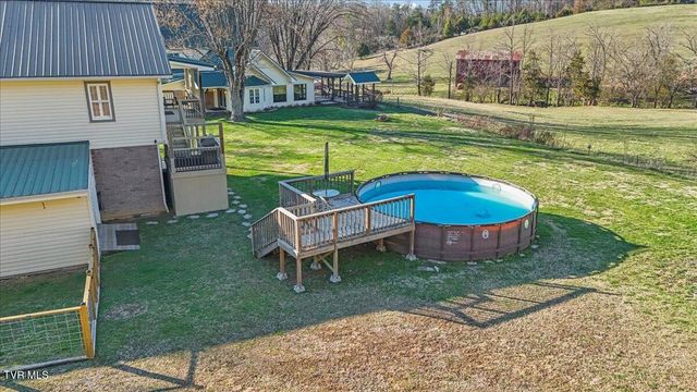 225 Mary Lamons Road, Afton, TN 37616