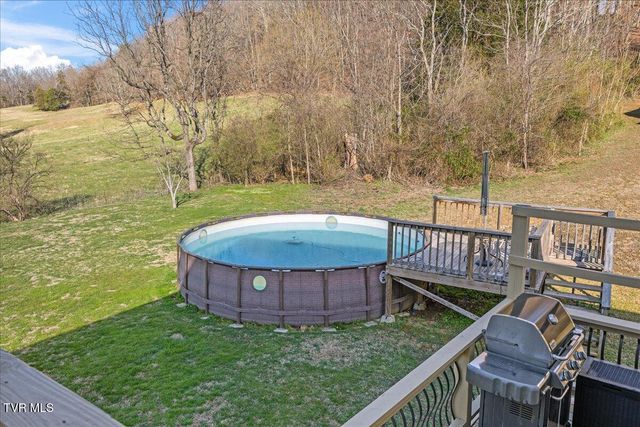 225 Mary Lamons Road, Afton, TN 37616