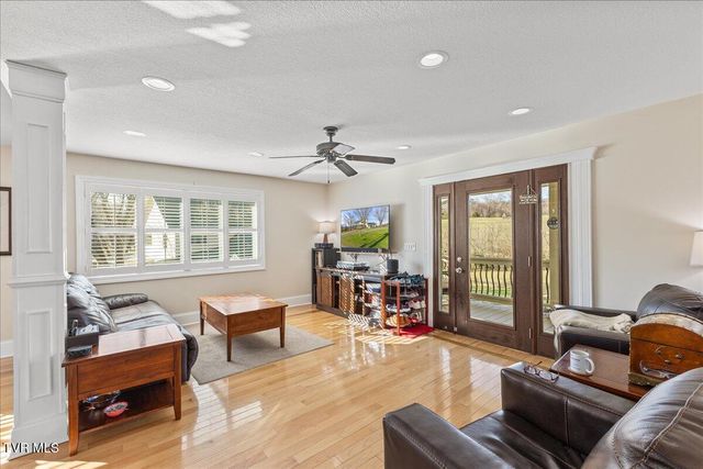 225 Mary Lamons Road, Afton, TN 37616