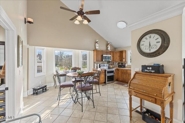 225 Mary Lamons Road, Afton, TN 37616