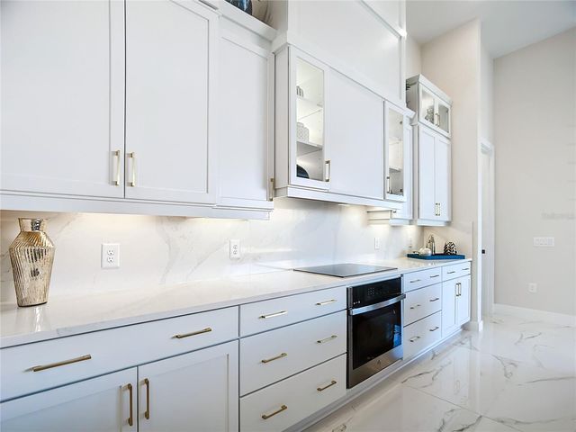 2527 GLEASON PARKWAY, Cape Coral, FL 33914