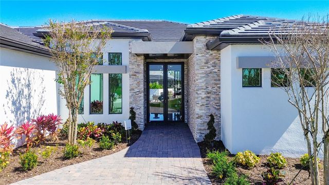 2527 GLEASON PARKWAY, Cape Coral, FL 33914