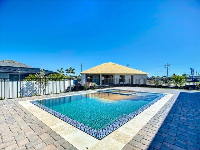 2527 GLEASON PARKWAY, Cape Coral, FL 33914