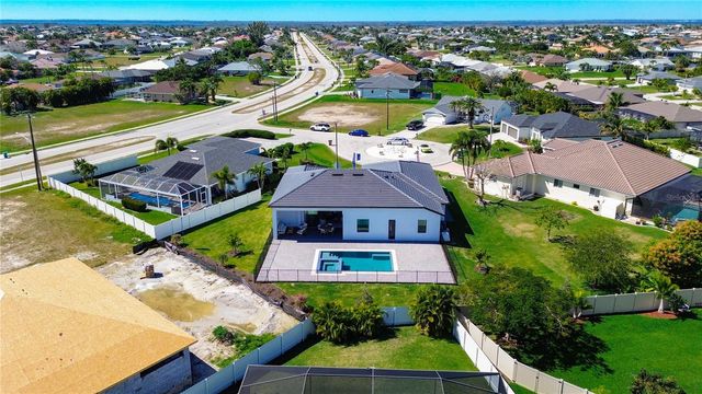 2527 GLEASON PARKWAY, Cape Coral, FL 33914