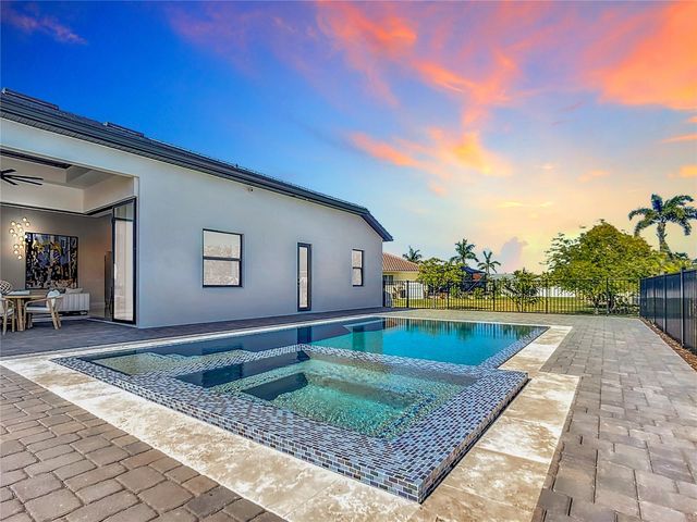 2527 GLEASON PARKWAY, Cape Coral, FL 33914