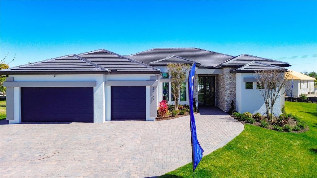 2527 GLEASON PARKWAY, Cape Coral, FL 33914