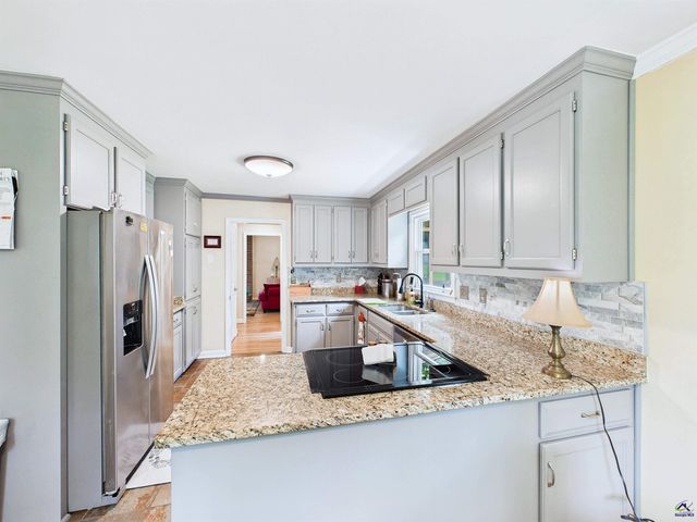 125 Rivoli Oaks Circle, Macon, GA 31210