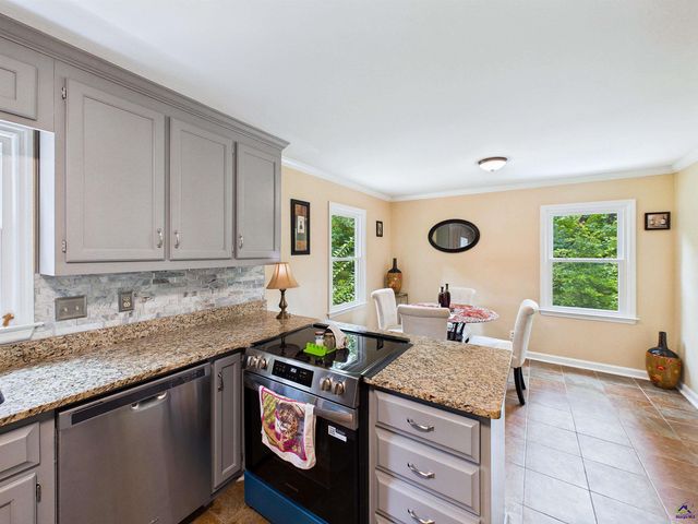 125 Rivoli Oaks Circle, Macon, GA 31210