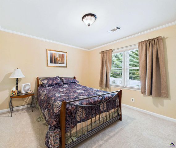 125 Rivoli Oaks Circle, Macon, GA 31210