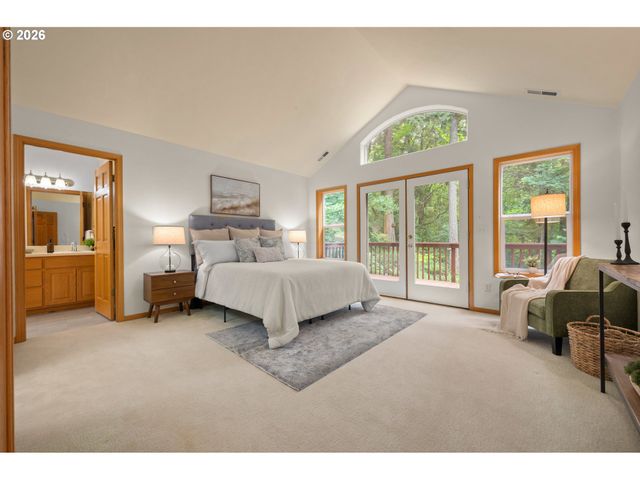 3078 HENDRICKS HILL Dr, Eugene, OR 97403