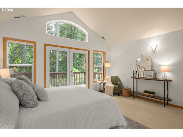 3078 HENDRICKS HILL Dr, Eugene, OR 97403
