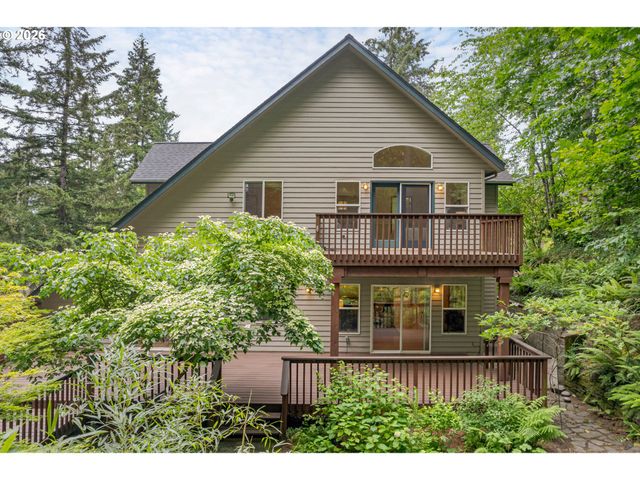 3078 HENDRICKS HILL Dr, Eugene, OR 97403