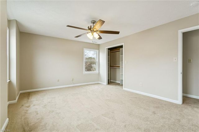 18 Belinda DR, Newport News, VA 23601