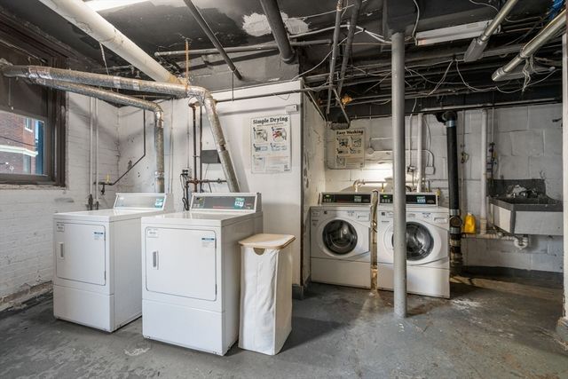 1572 Commonwealth Ave 8, Boston, MA 02135