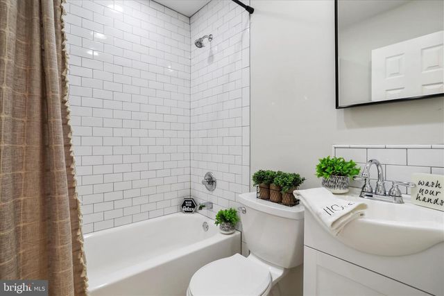 149 BROWN ST, Strasburg, VA 22657