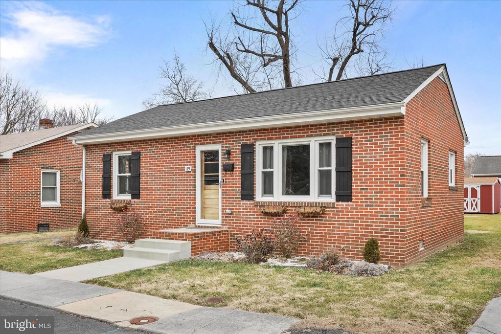 149 BROWN ST, Strasburg, VA 22657