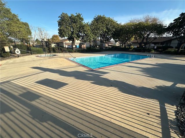 1253 Estes, Santa Maria, CA 93454