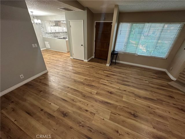 1253 Estes, Santa Maria, CA 93454
