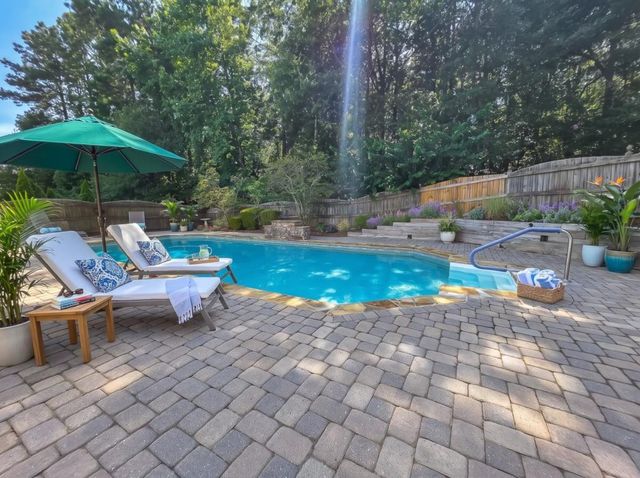 2671 Corinault Way NW, Acworth, GA 30101