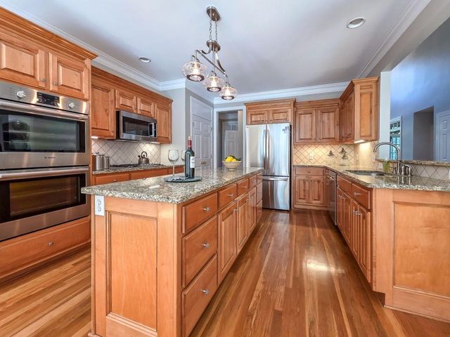 2671 Corinault Way NW, Acworth, GA 30101