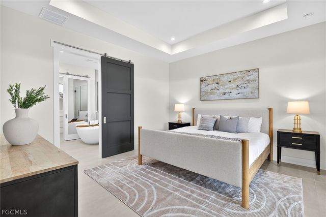 1322 NE 6th PL, Cape Coral, FL 33909