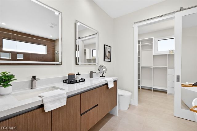 1322 NE 6th PL, Cape Coral, FL 33909