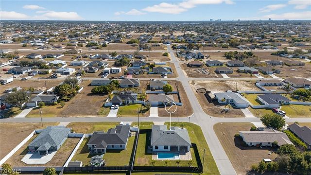 1322 NE 6th PL, Cape Coral, FL 33909