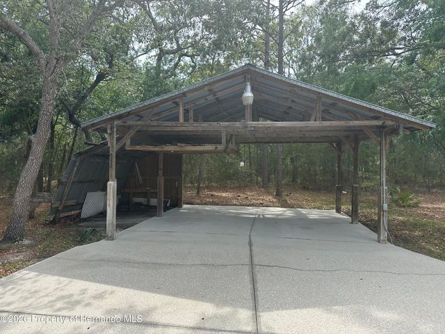 8040 Cessna Drive, Spring Hill, FL 34606