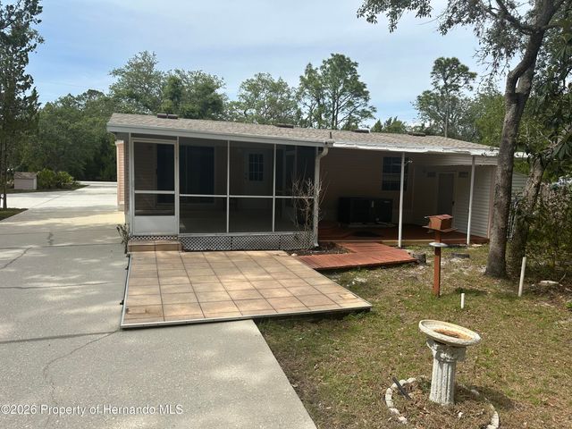 8040 Cessna Drive, Spring Hill, FL 34606