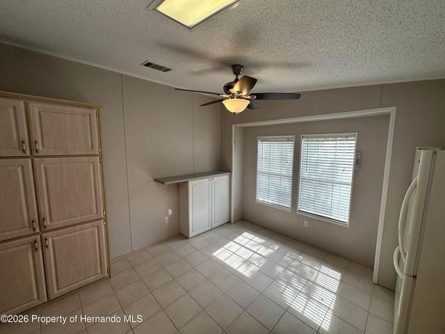 8040 Cessna Drive, Spring Hill, FL 34606
