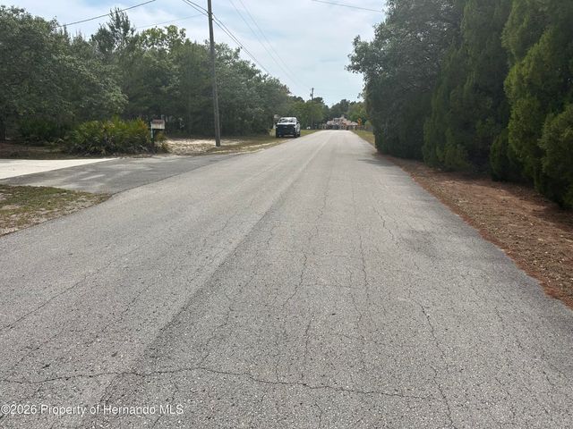 8040 Cessna Drive, Spring Hill, FL 34606