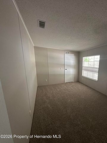 8040 Cessna Drive, Spring Hill, FL 34606