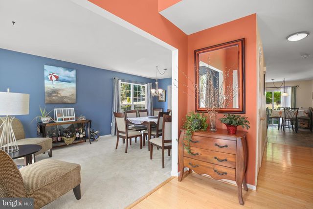 3726 KATIE PL, Triangle, VA 22172