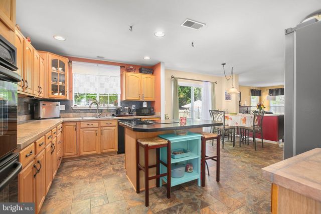 3726 KATIE PL, Triangle, VA 22172