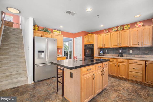 3726 KATIE PL, Triangle, VA 22172