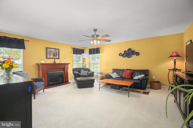 3726 KATIE PL, Triangle, VA 22172