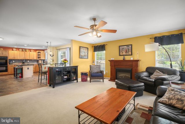 3726 KATIE PL, Triangle, VA 22172