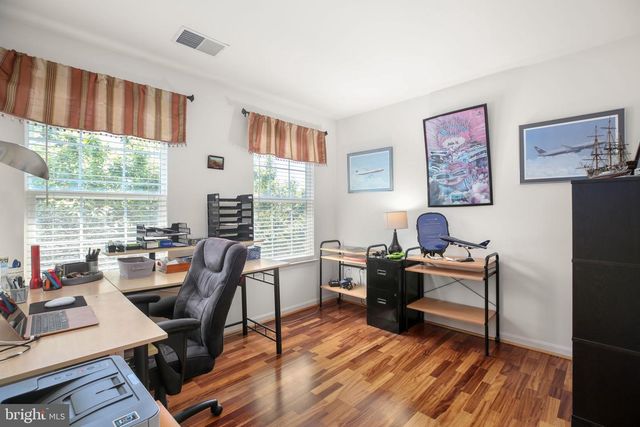 3726 KATIE PL, Triangle, VA 22172