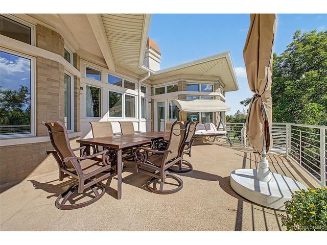 57 Blue Heron Dr, Thornton, CO 80241