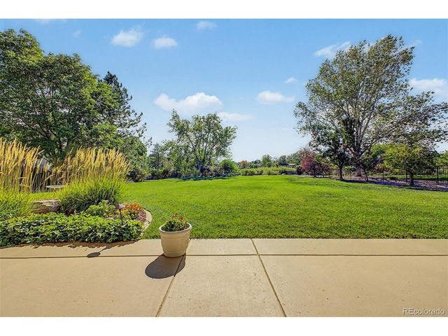 57 Blue Heron Dr, Thornton, CO 80241