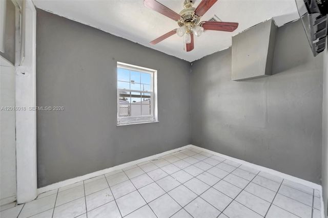 2890 NW 160th St, Miami Gardens, FL 33054